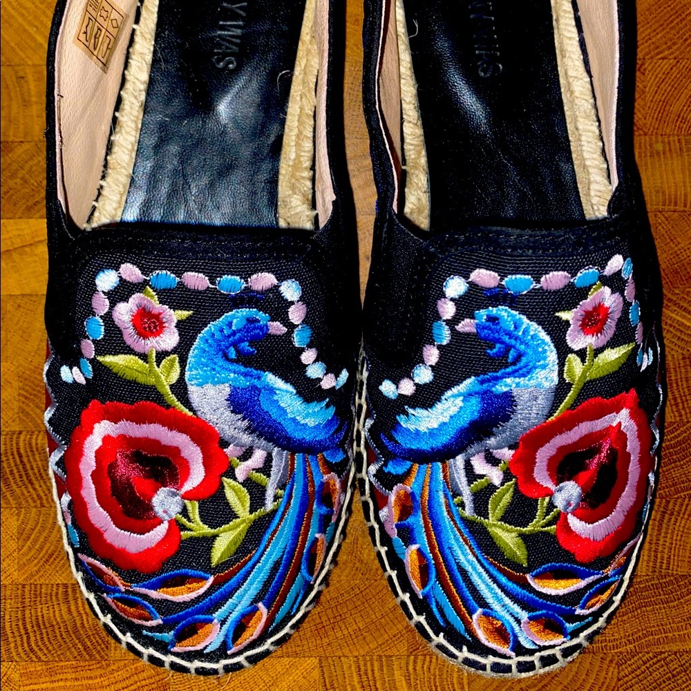 Johnny Was Embroidered Espadrilles gorgeous